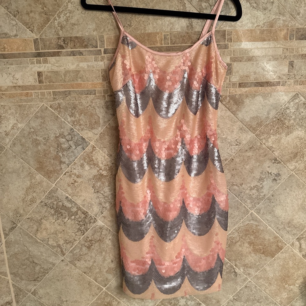 B. Darlin Pink & Silver Sequin Mini Dress juniors size 5/6 bodycon zip straps